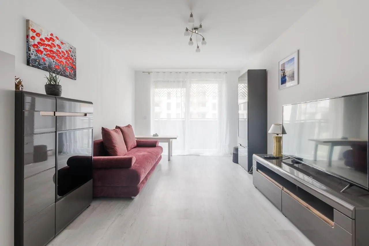 Golden Apartments Letnicka 1F M21 contacts